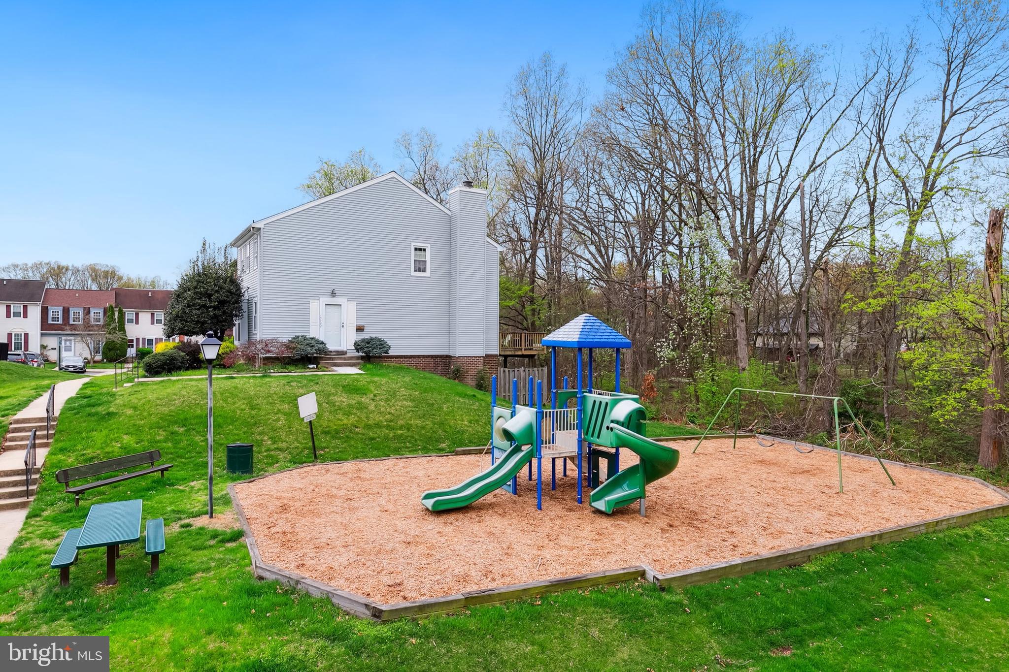 CROMWELL STATION - Residential