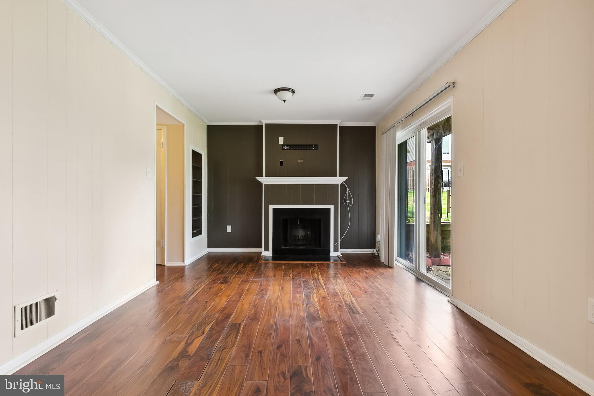 CROMWELL STATION - Residential