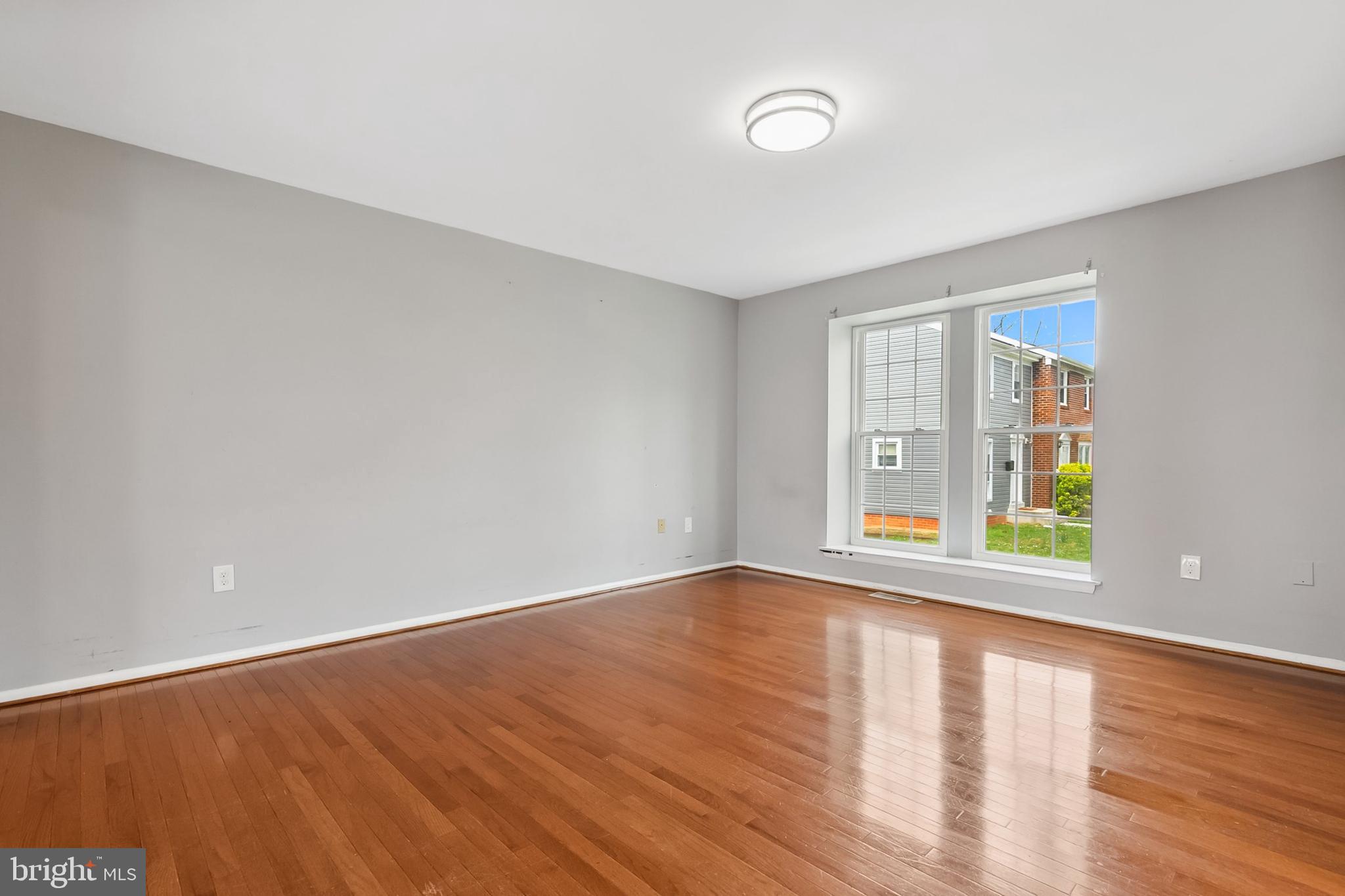 CROMWELL STATION - Residential