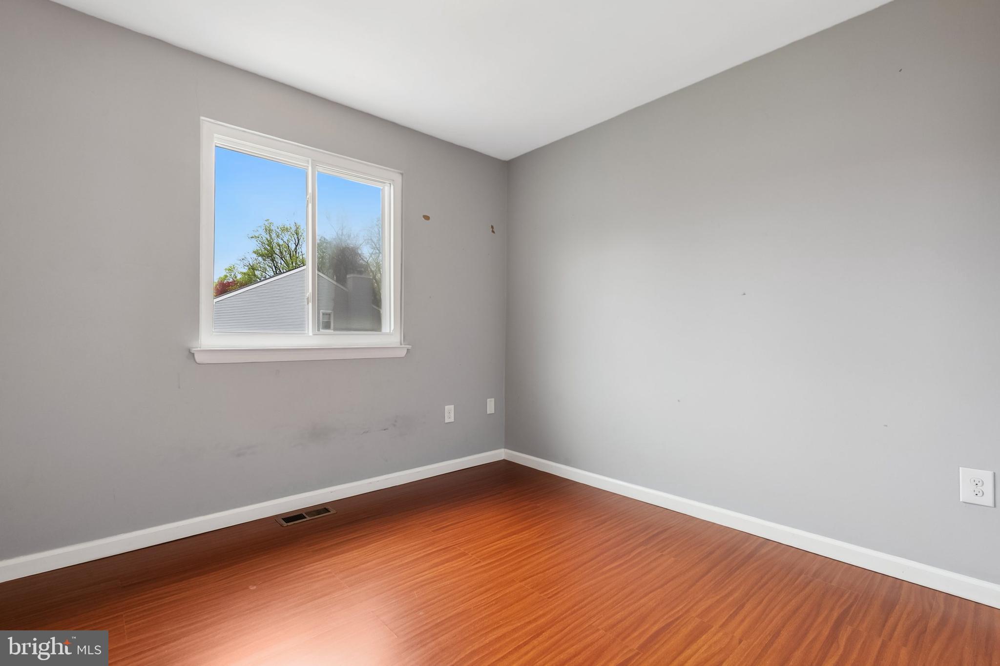 CROMWELL STATION - Residential