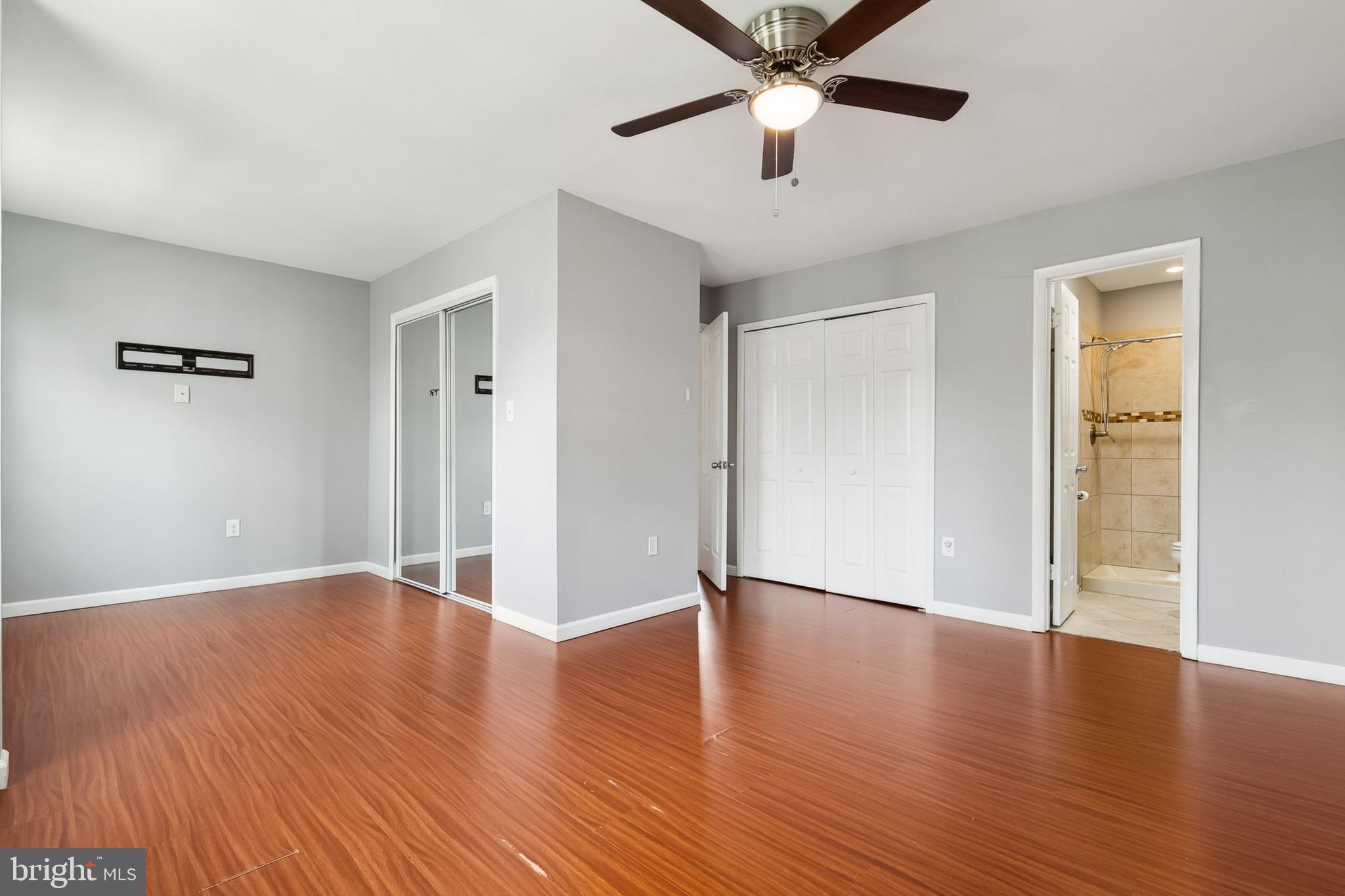 CROMWELL STATION - Residential