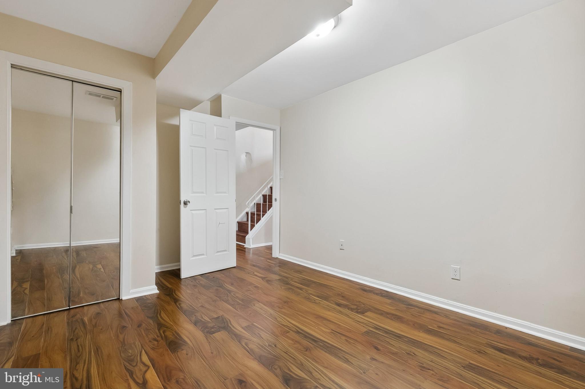 CROMWELL STATION - Residential