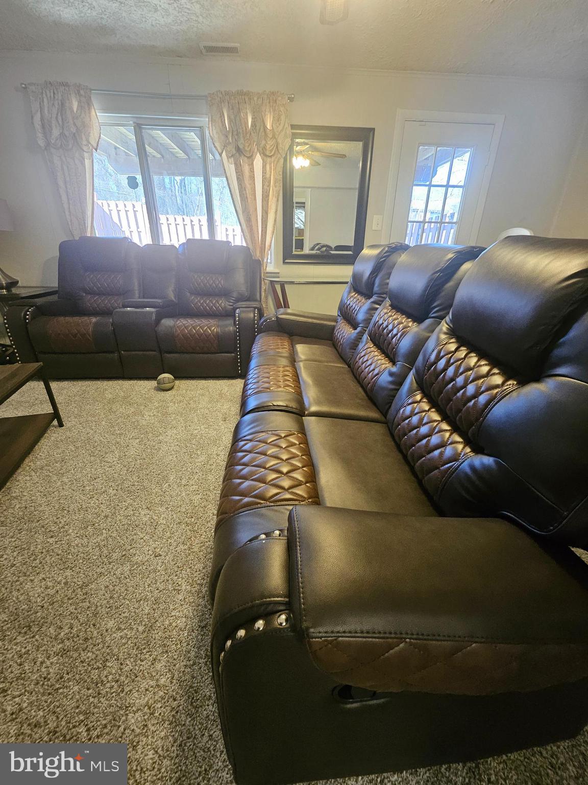 WOODS EDGE TOWNHOME CONDOMINIUMS - Residential