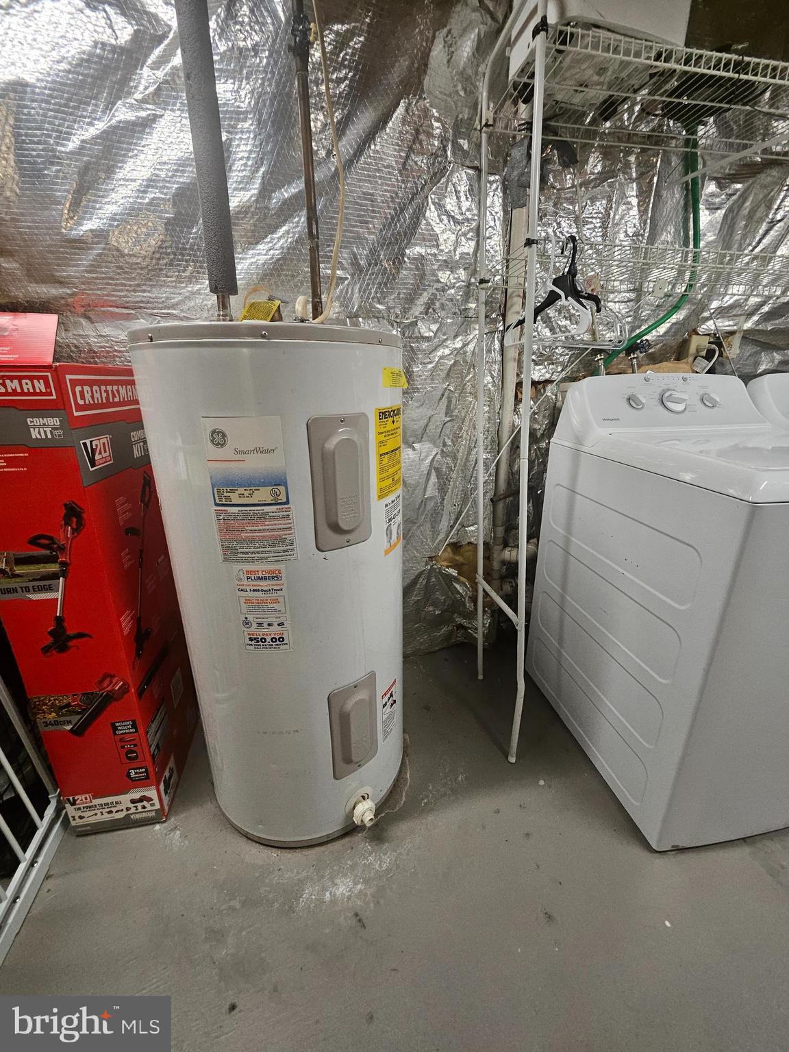 WOODS EDGE TOWNHOME CONDOMINIUMS - Residential