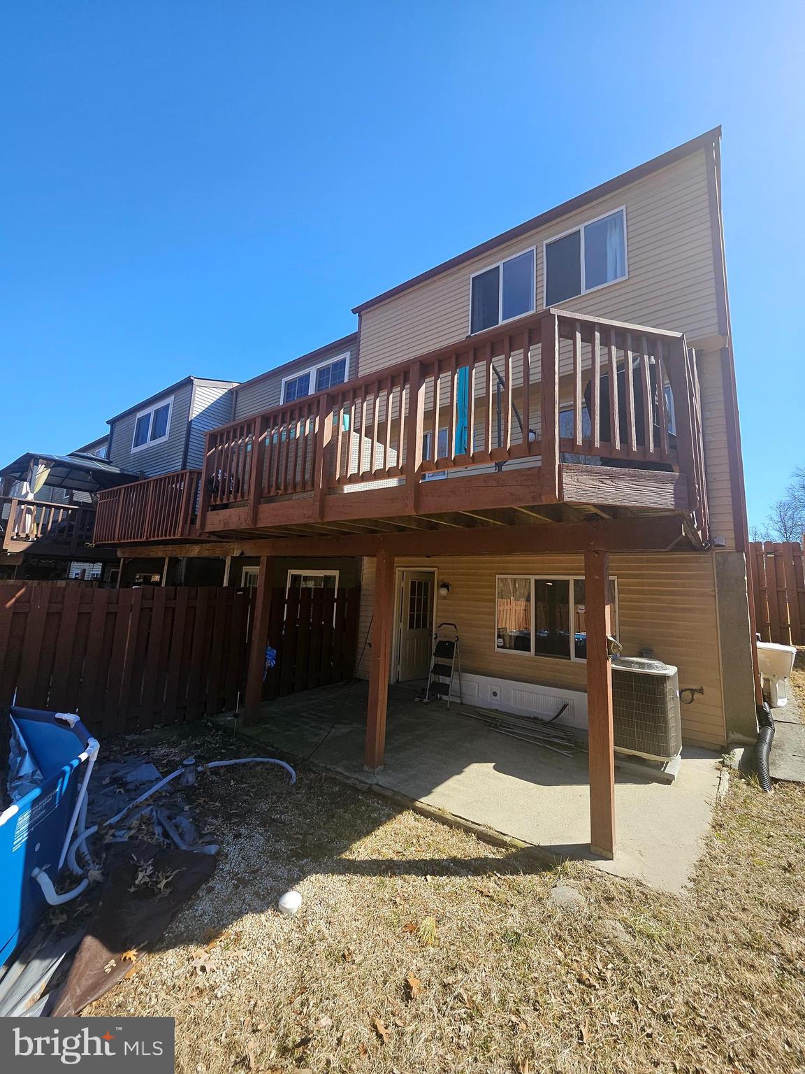 WOODS EDGE TOWNHOME CONDOMINIUMS - Residential