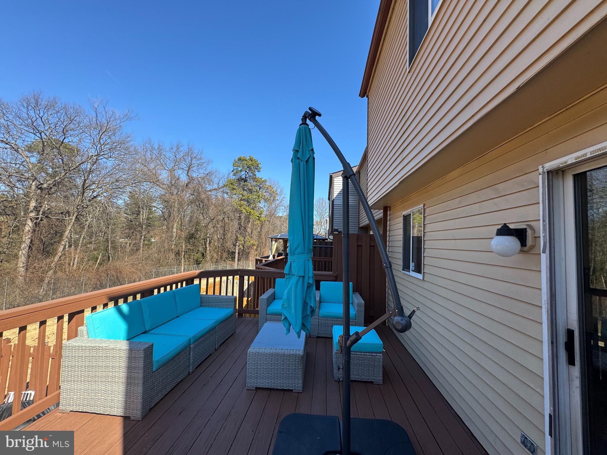 WOODS EDGE TOWNHOME CONDOMINIUMS - Residential