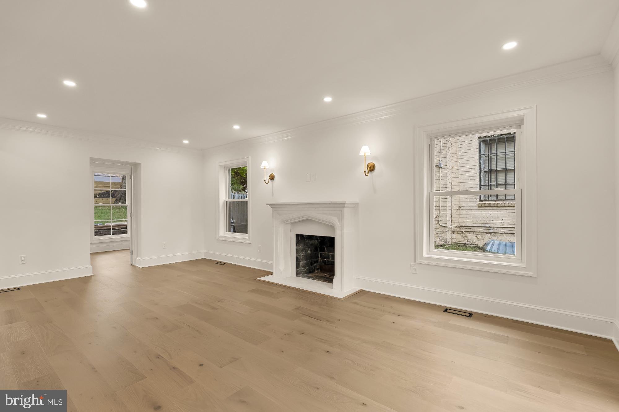 7920 16TH STREET NW