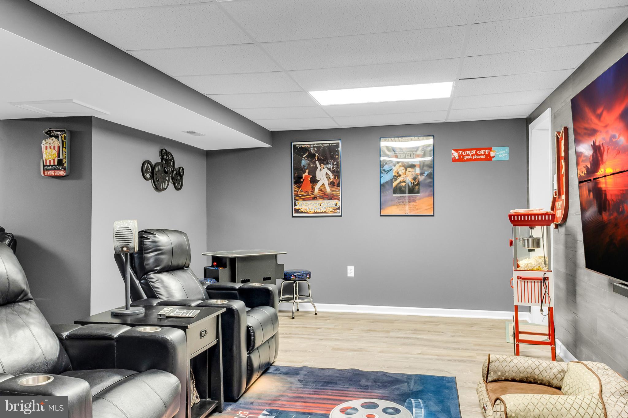 708 WILLOW TREE DRIVE