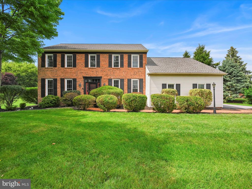 Photo of 1700 Mcfarland Drive, LANDISVILLE, PA 17538 (MLS # PALA2070784)