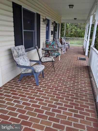 OYSTER SHELL LANE - Residential Lease