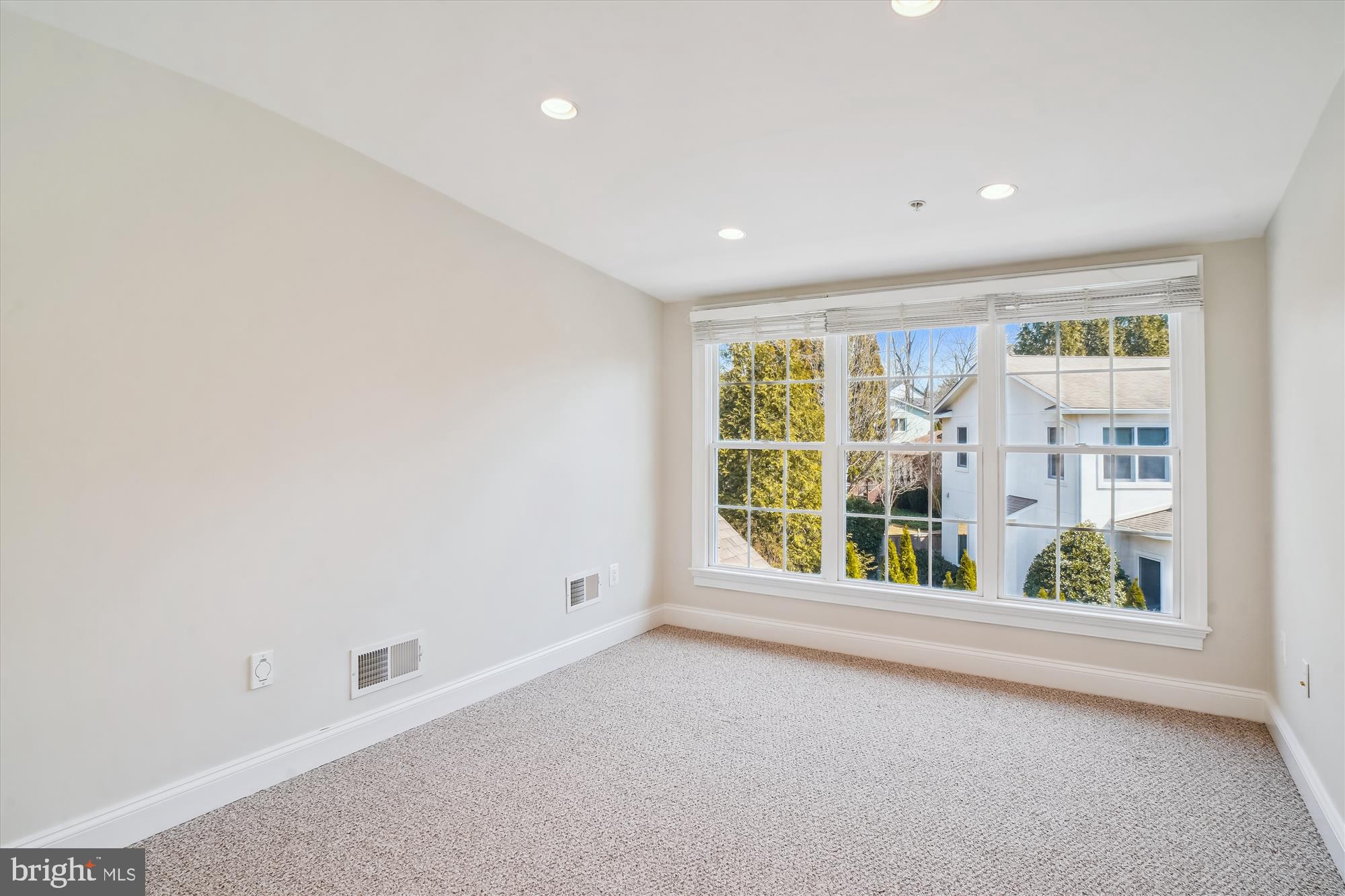 MERRIMACK PARK - Residential