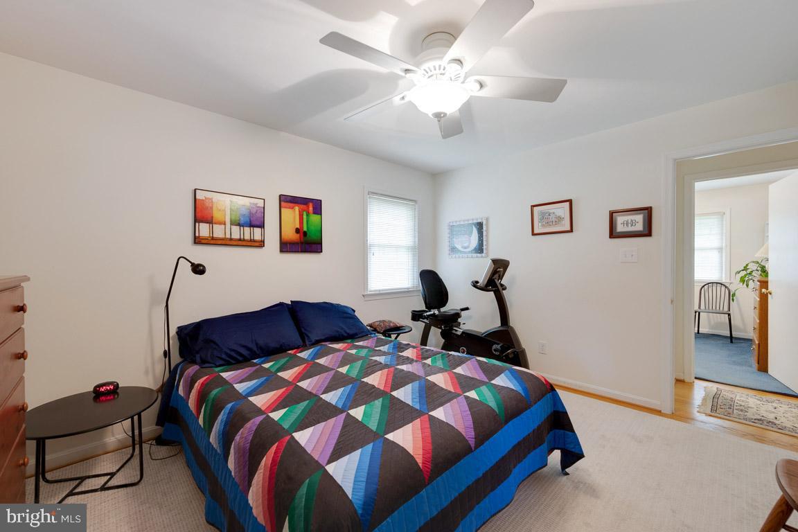 MCLEAN MANOR - Residential