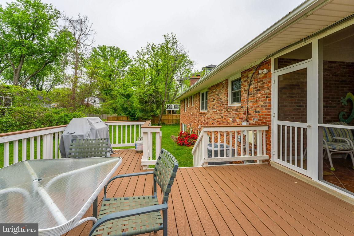 MCLEAN MANOR - Residential