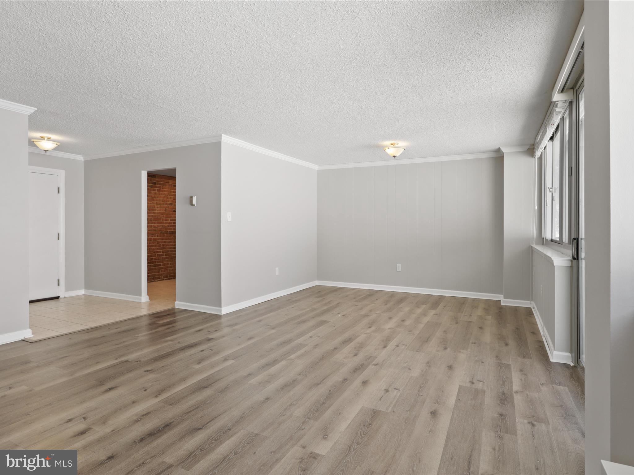 5353 COLUMBIA PIKE 208