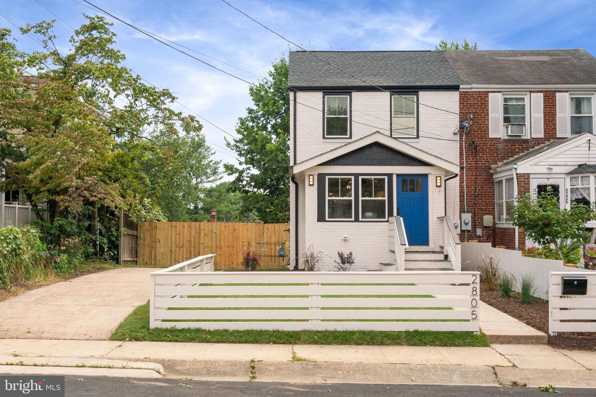 JEFFERSON MANOR - Residential