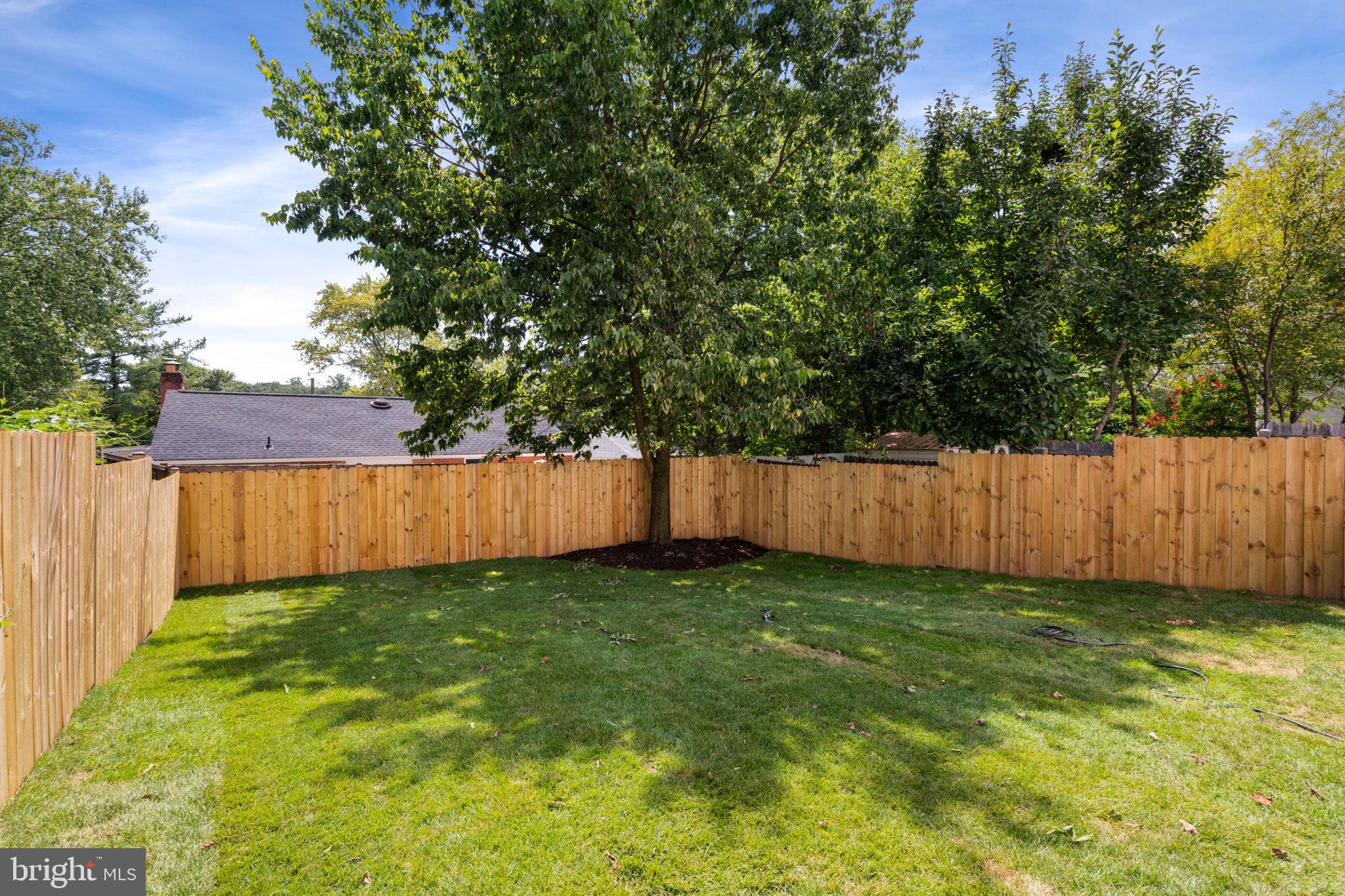 JEFFERSON MANOR - Residential