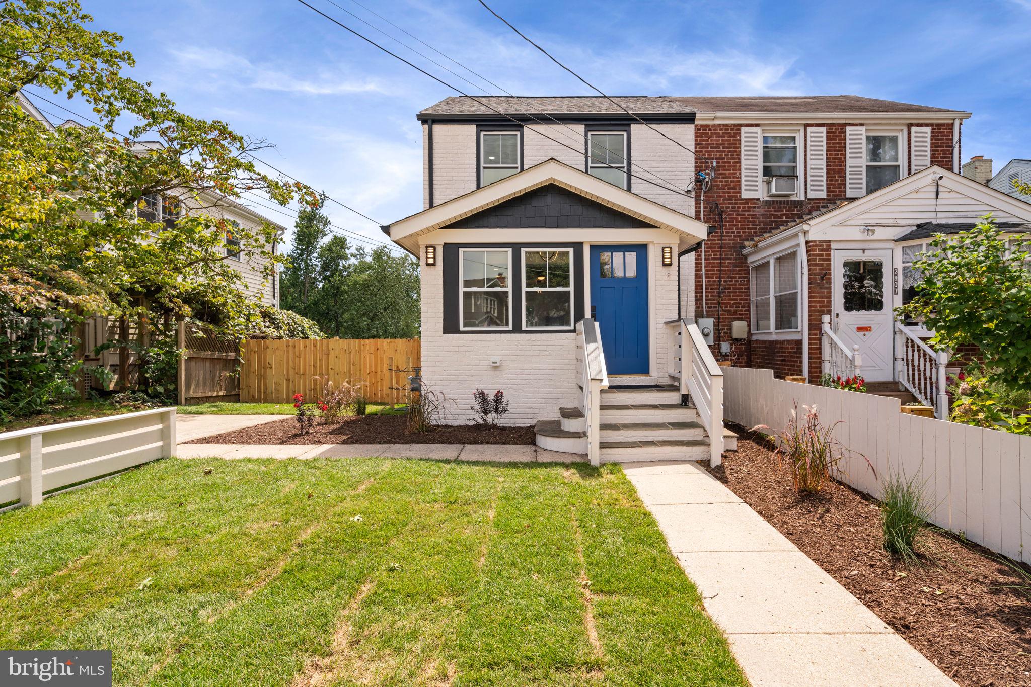 JEFFERSON MANOR - Residential