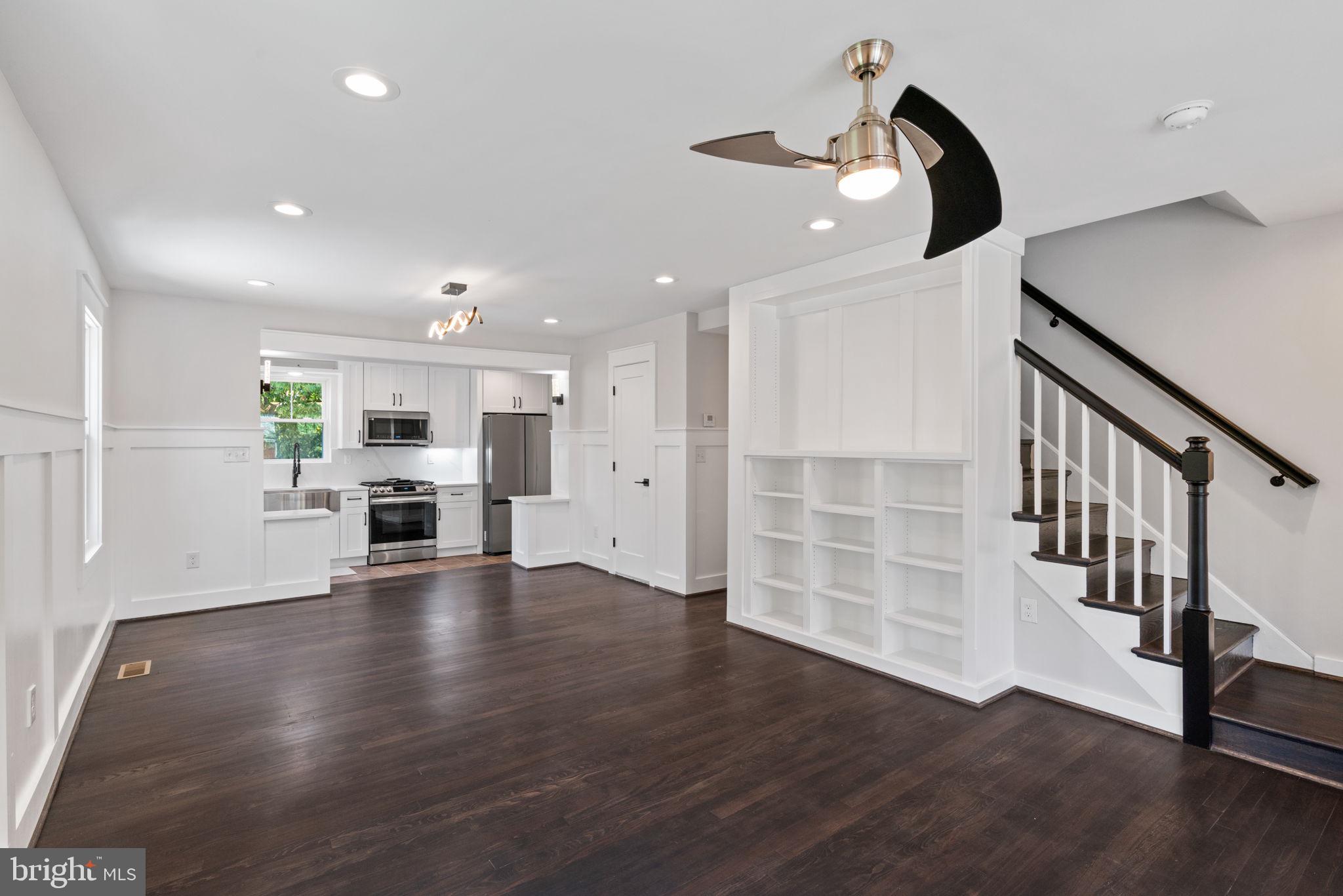 JEFFERSON MANOR - Residential