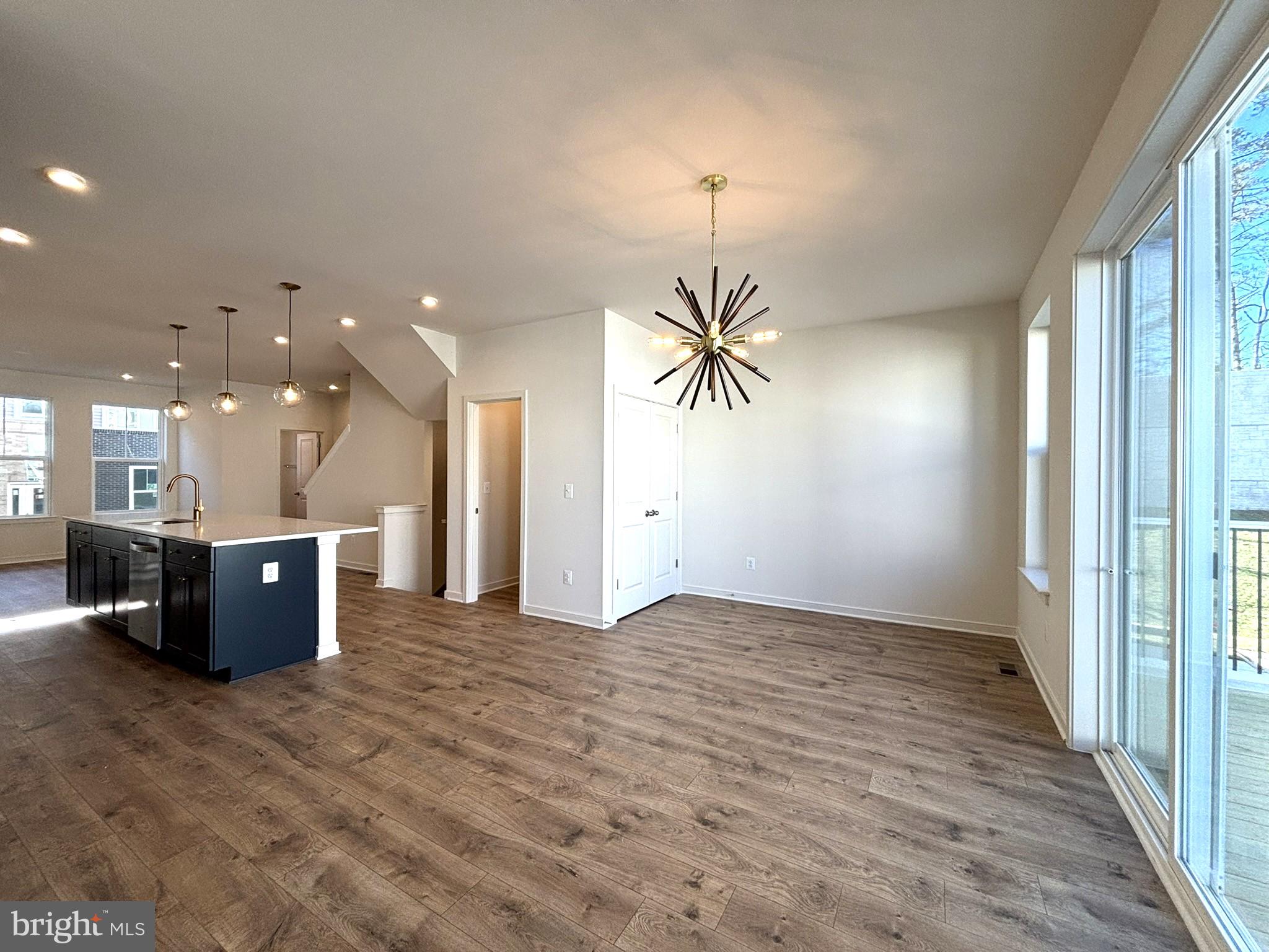 CASCADE LANDING - Residential