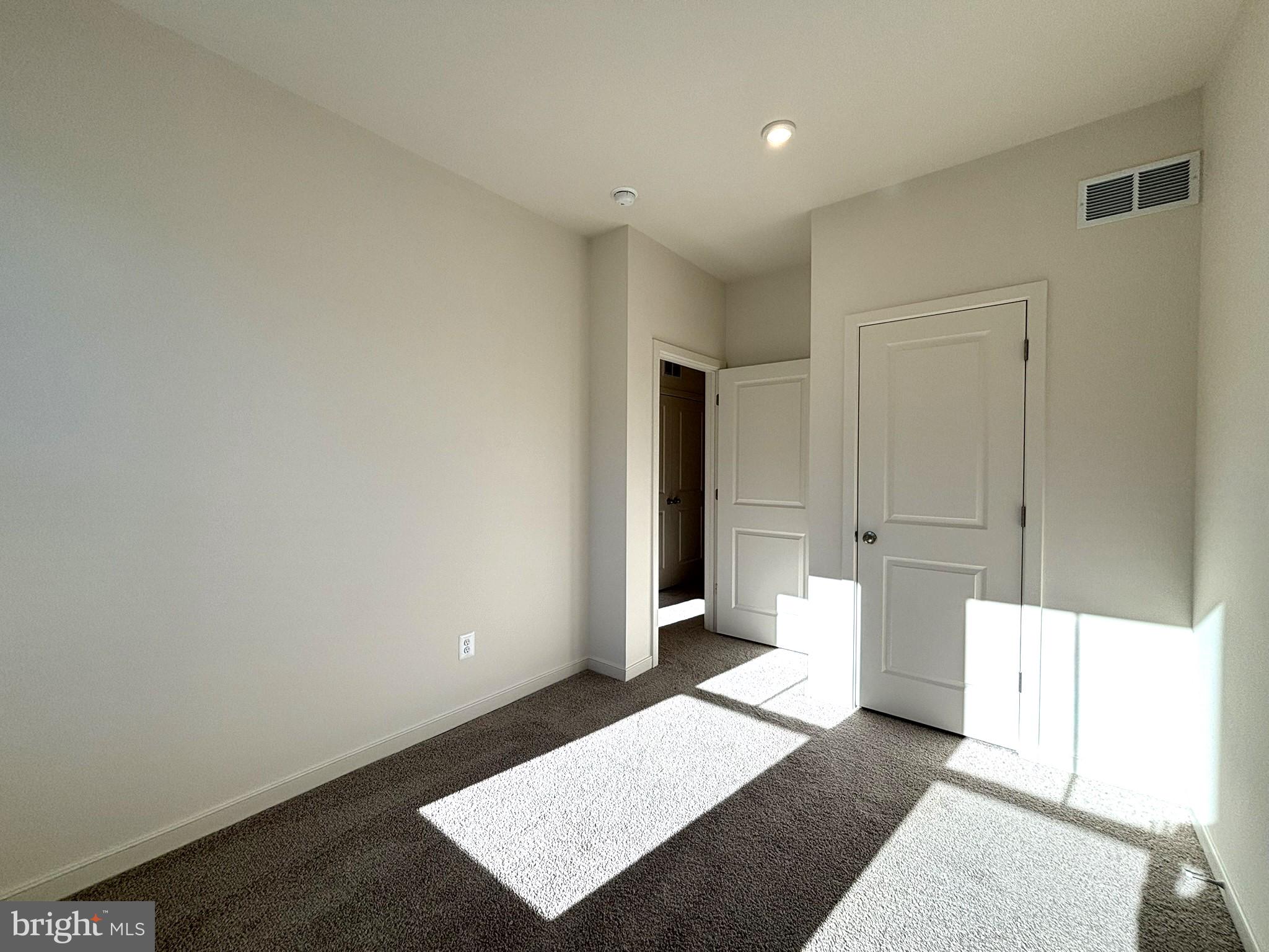 CASCADE LANDING - Residential