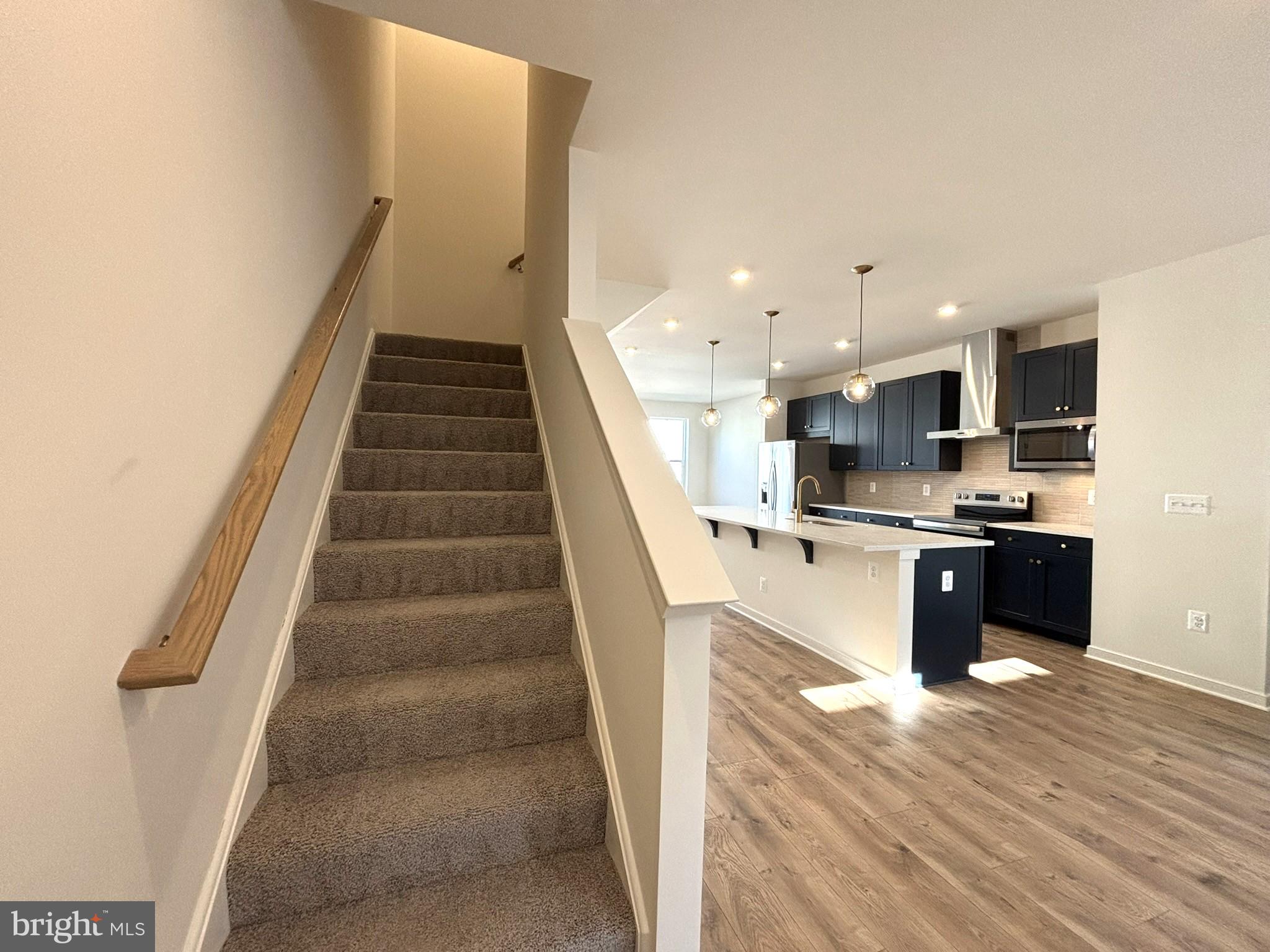 CASCADE LANDING - Residential