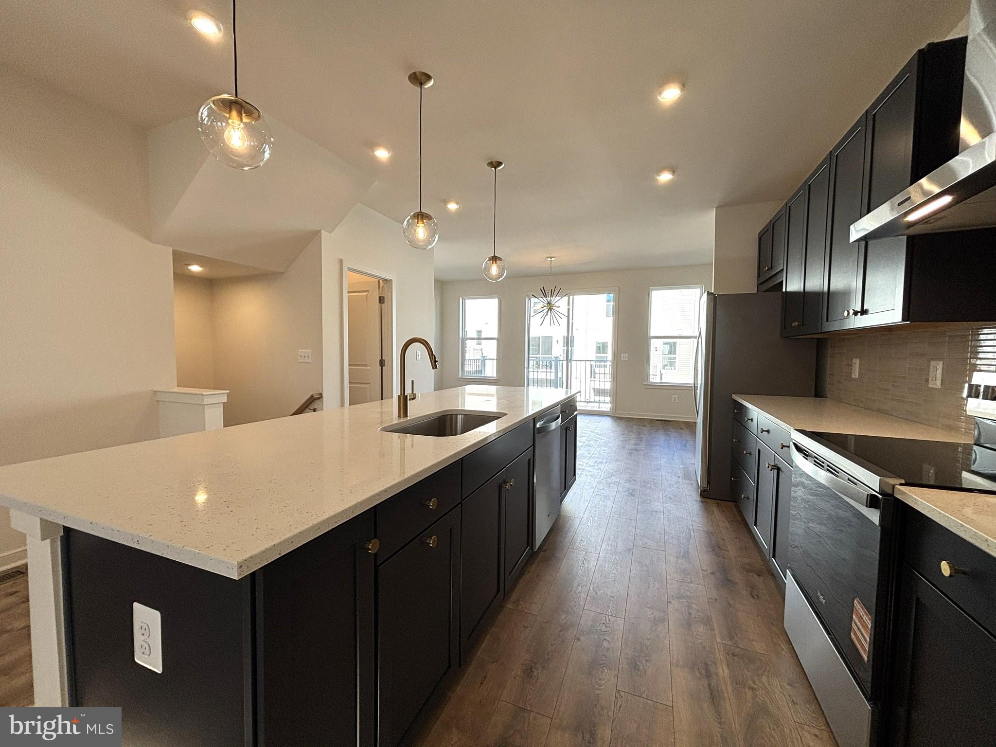 CASCADE LANDING - Residential