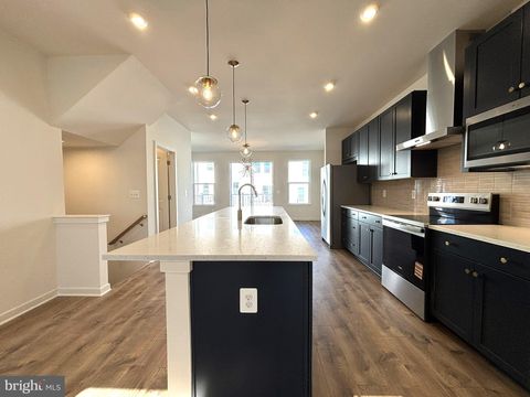 17968 ALICIA AVENUE DUMFRIES VA 22026