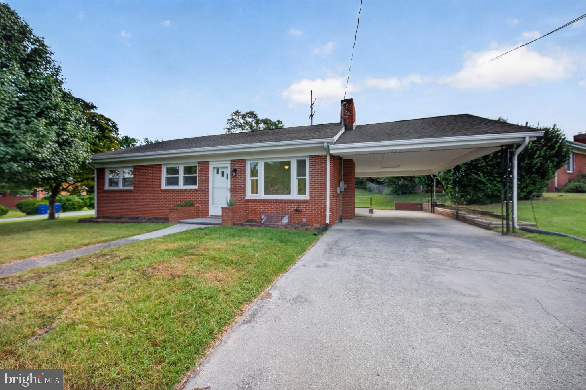 801 HAPPY CREEK ROAD