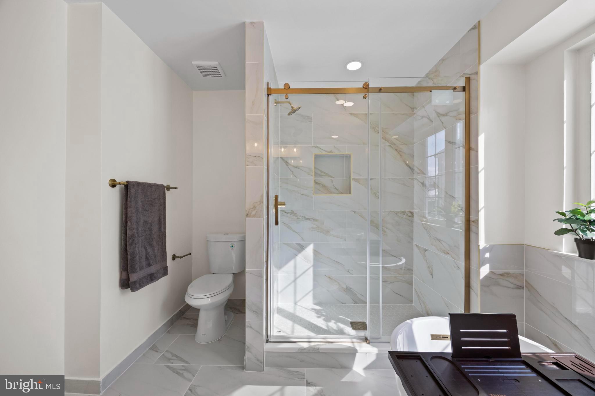 CARDINAL CREST - Residential