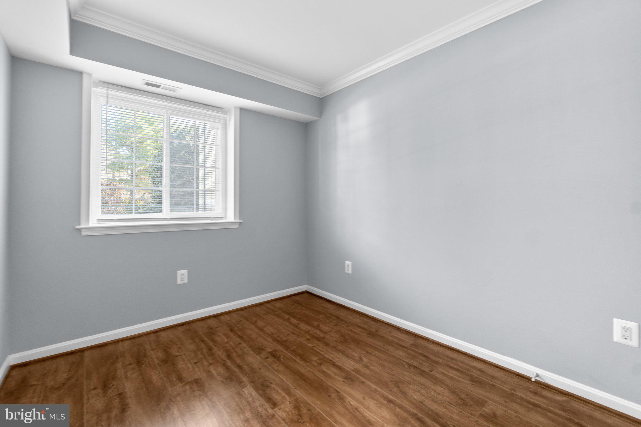 SURREY AT MANCHESTER LAKES - Residential Lease