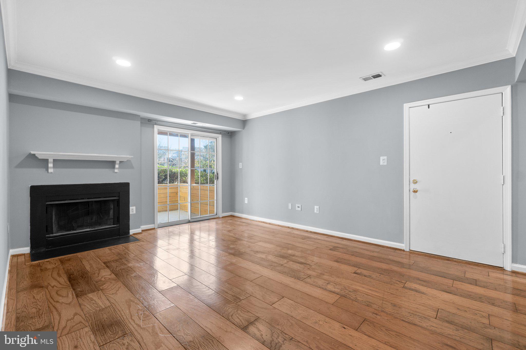 SURREY AT MANCHESTER LAKES - Residential Lease