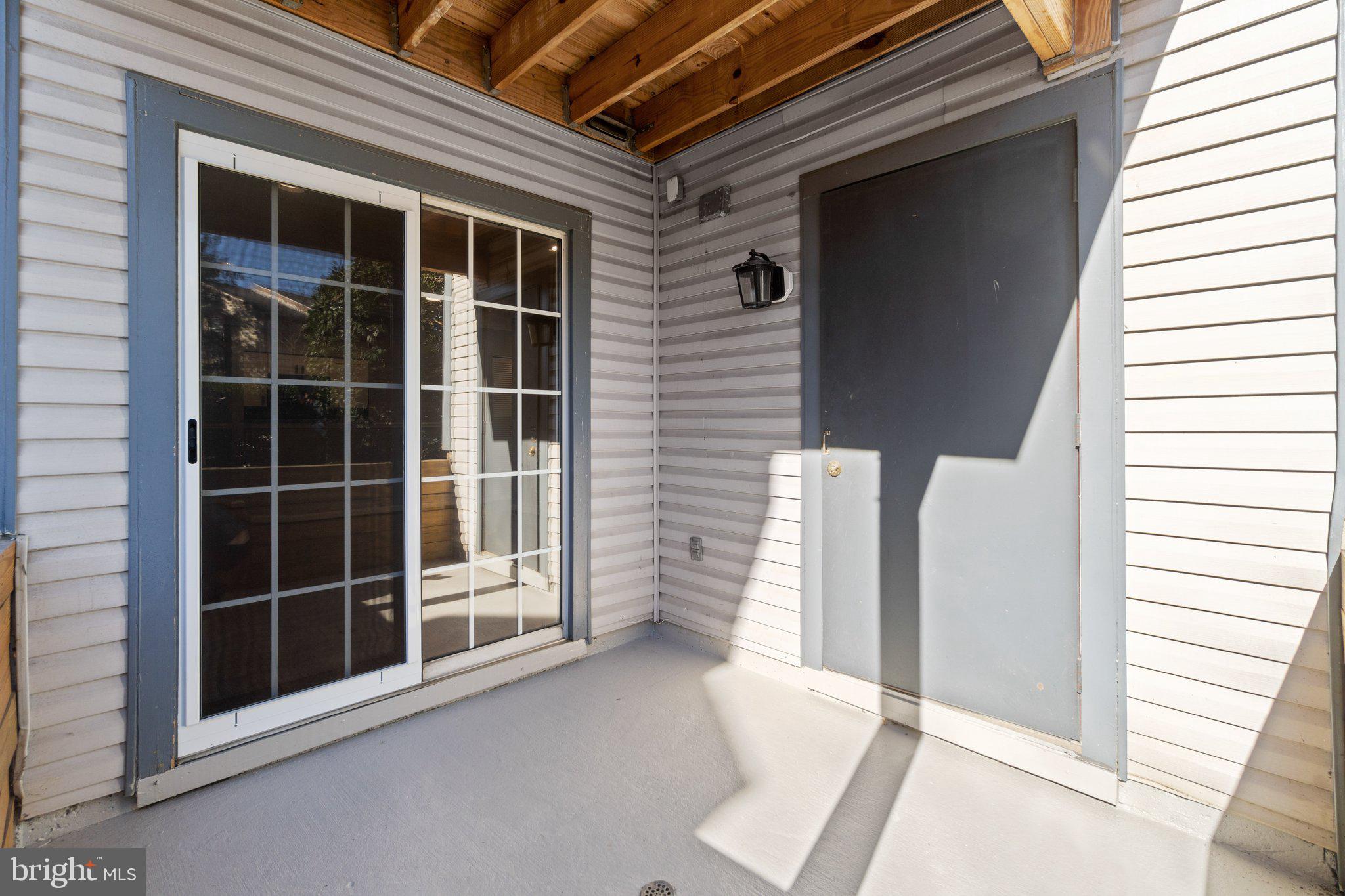 SURREY AT MANCHESTER LAKES - Residential Lease