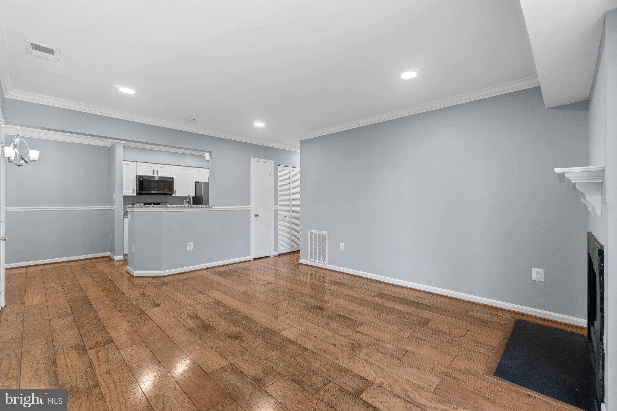 SURREY AT MANCHESTER LAKES - Residential Lease