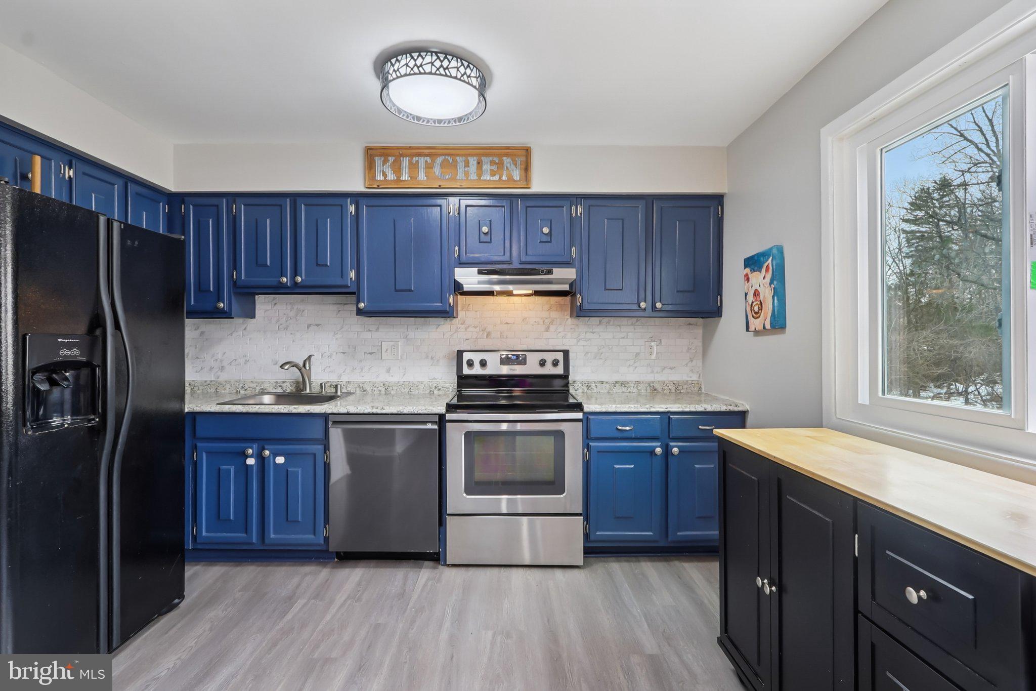 HUNINGTON RIDGE 2 - Residential