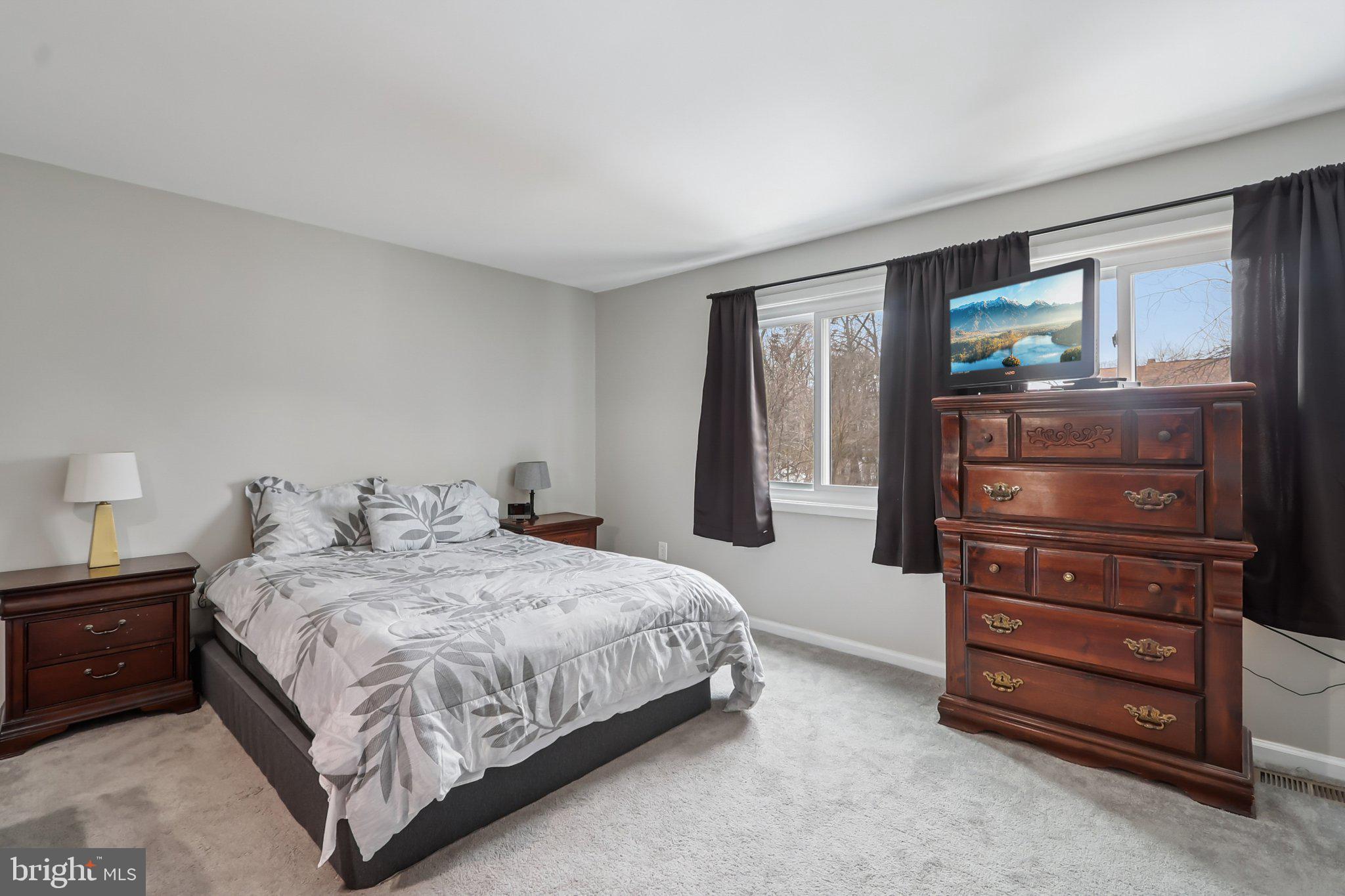 HUNINGTON RIDGE 2 - Residential