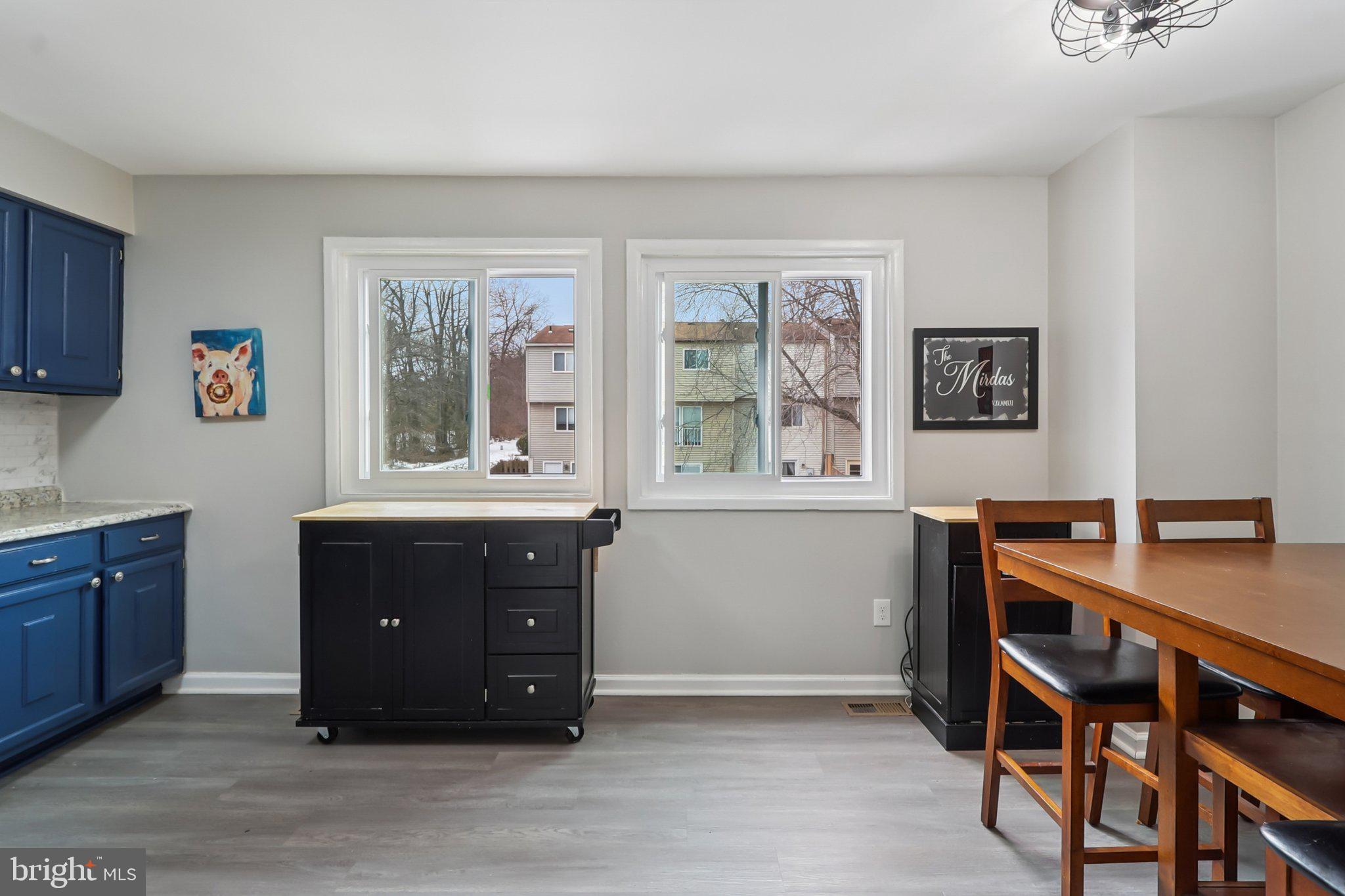 HUNINGTON RIDGE 2 - Residential