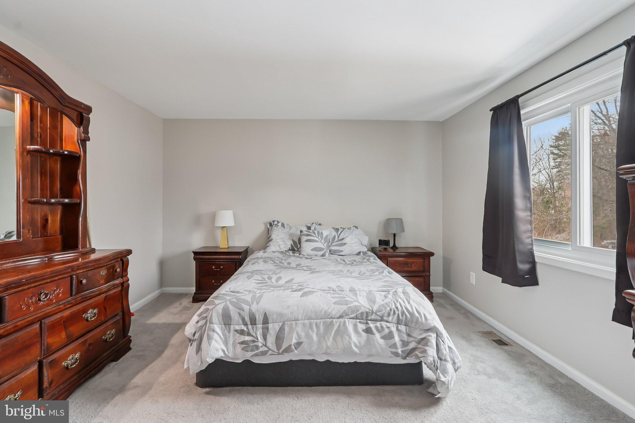 HUNINGTON RIDGE 2 - Residential