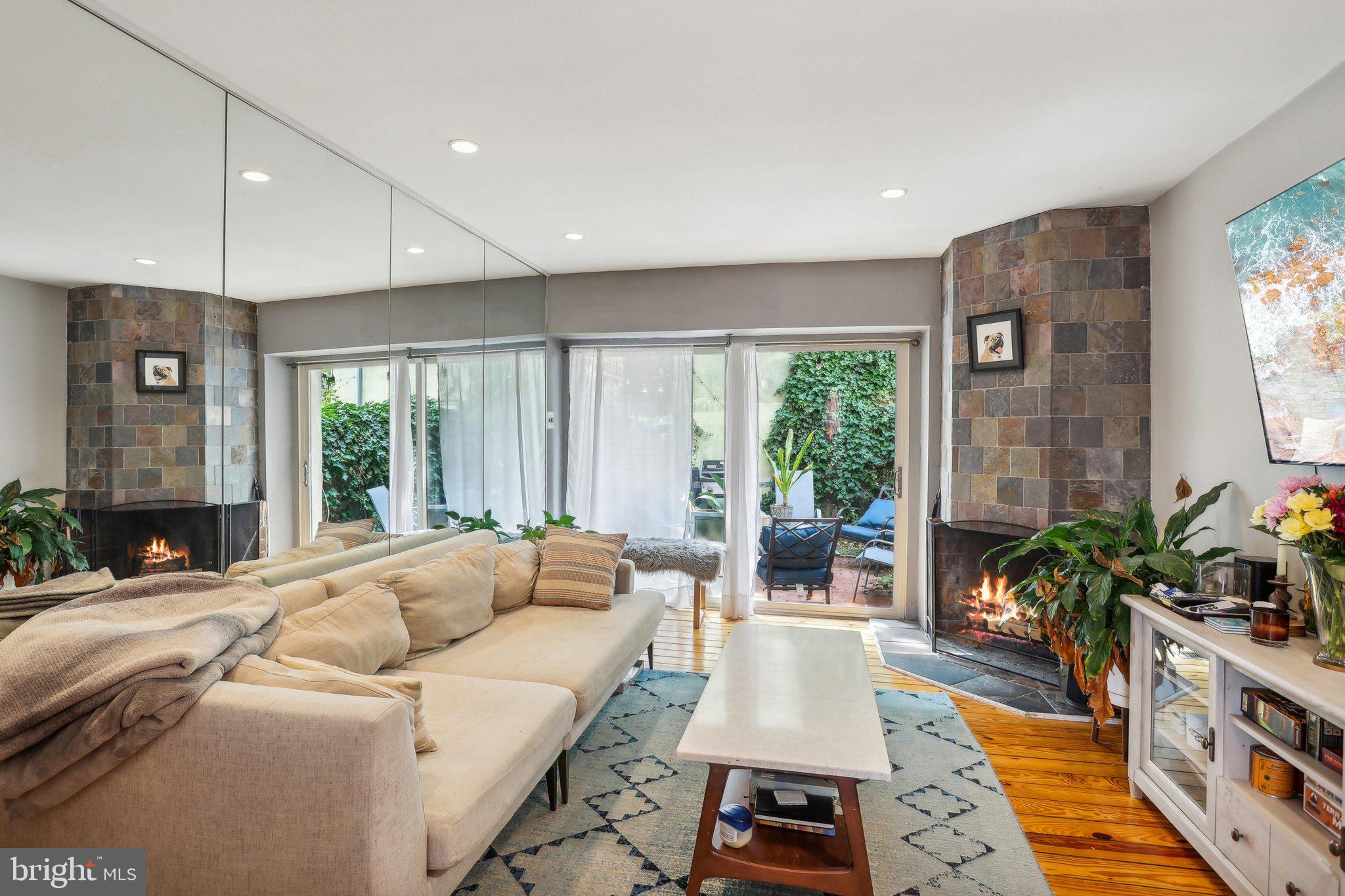 WASHINGTON SQ WEST - Residential