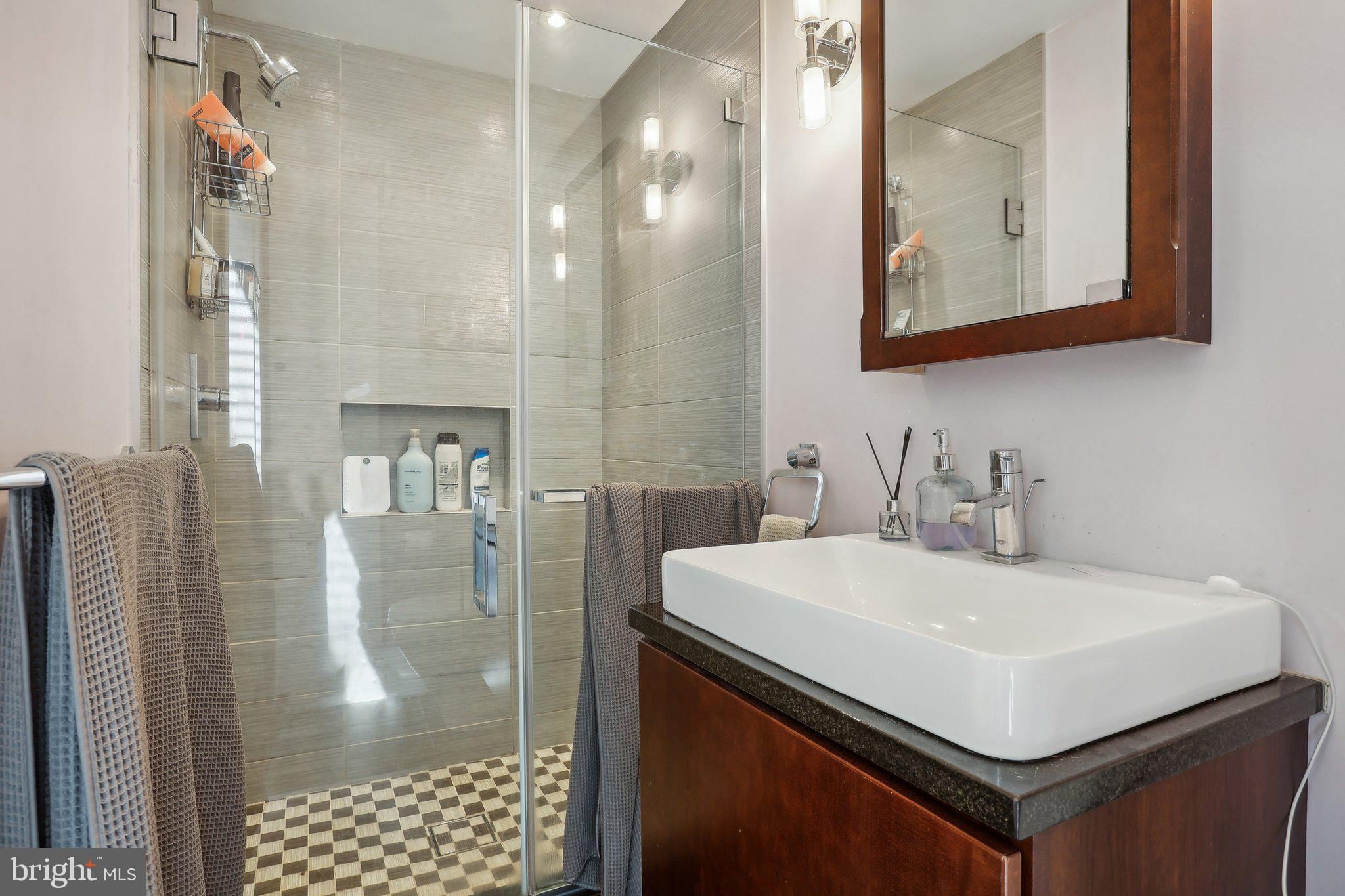 WASHINGTON SQ WEST - Residential