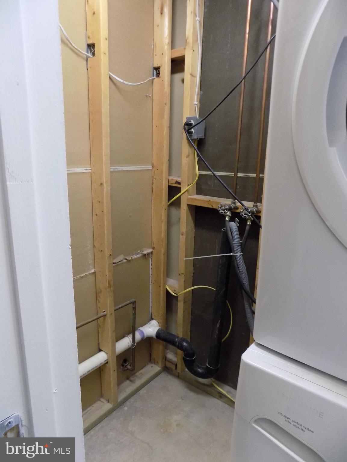 FRANKLIN FARM - Residential Lease