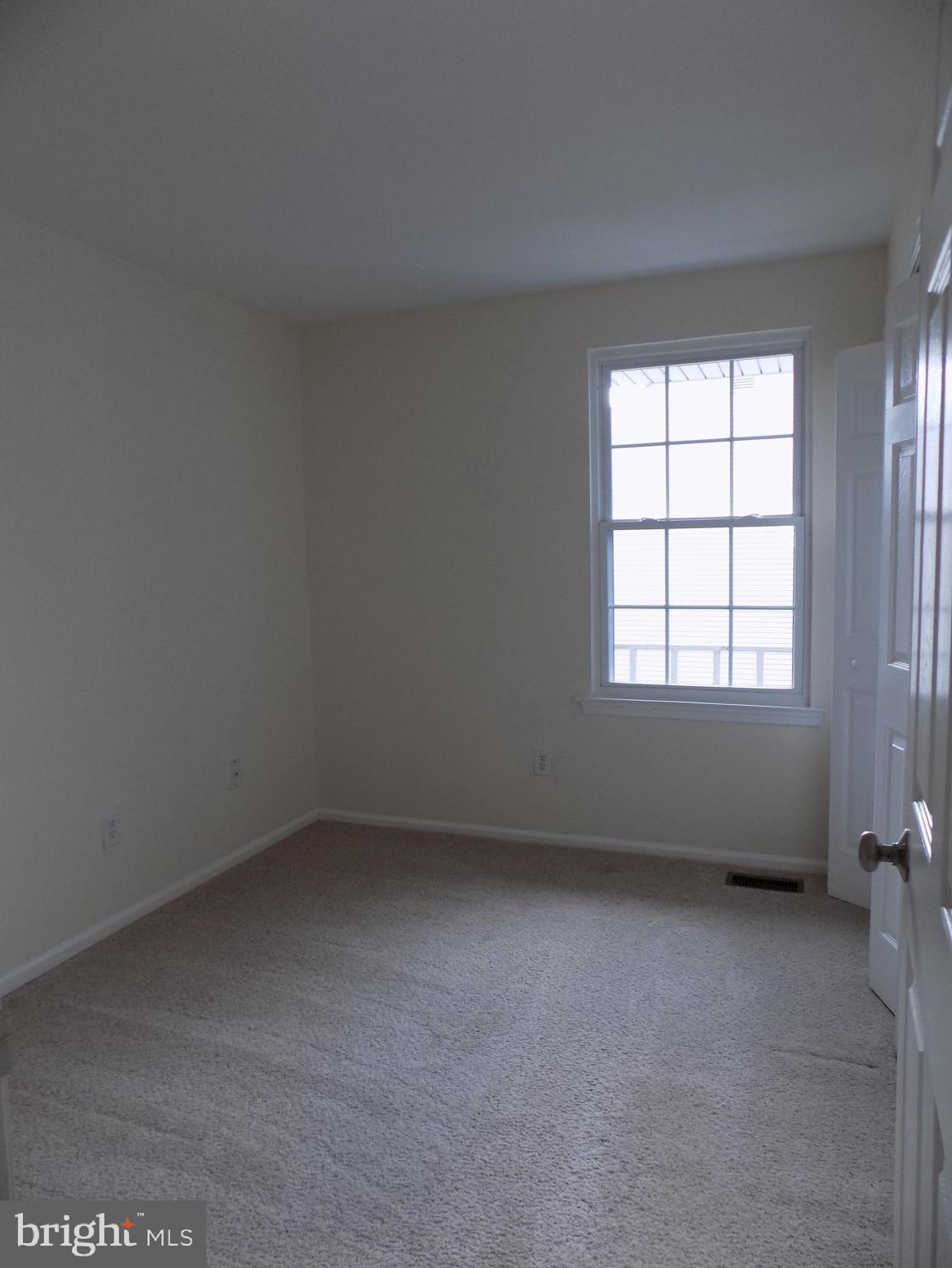 FRANKLIN FARM - Residential Lease