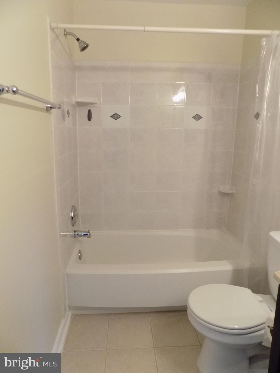 FRANKLIN FARM - Residential Lease