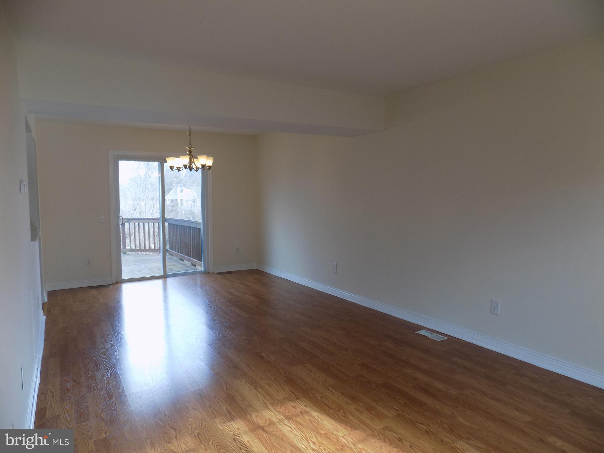 FRANKLIN FARM - Residential Lease