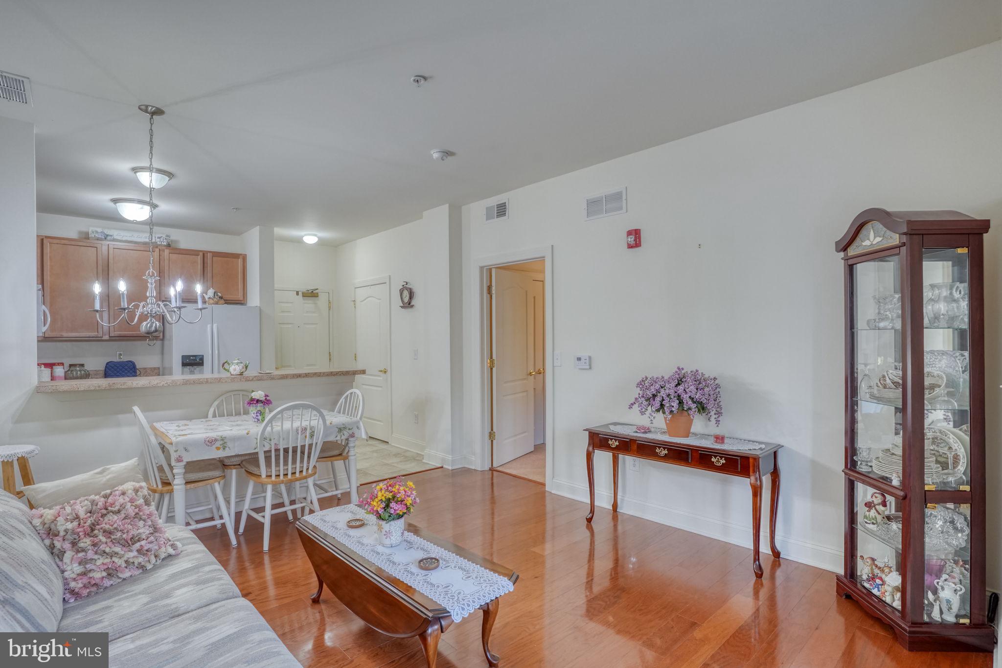 FOUNTAINVIEW - Residential