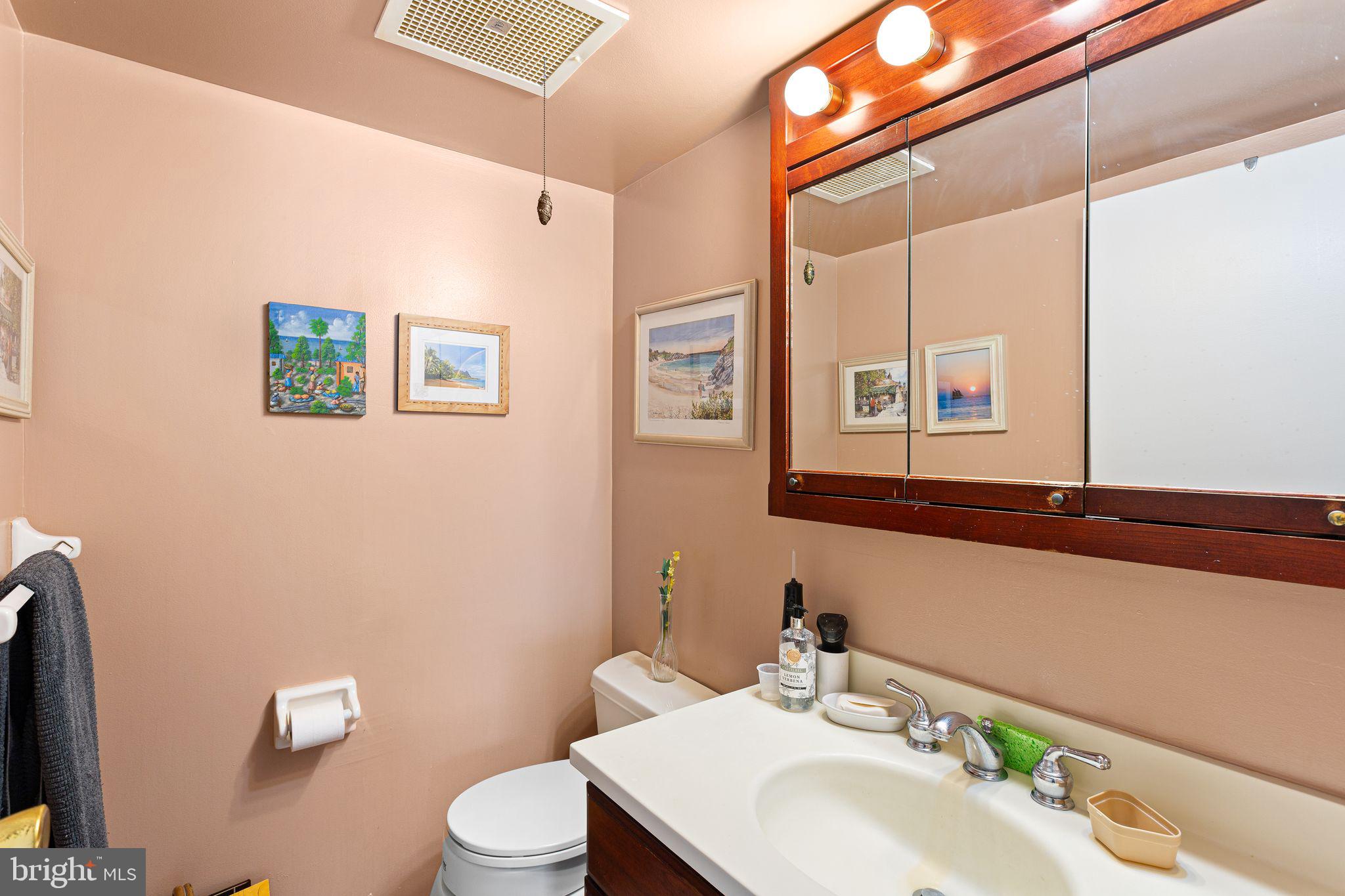 PLYMOUTH HILLS - Residential