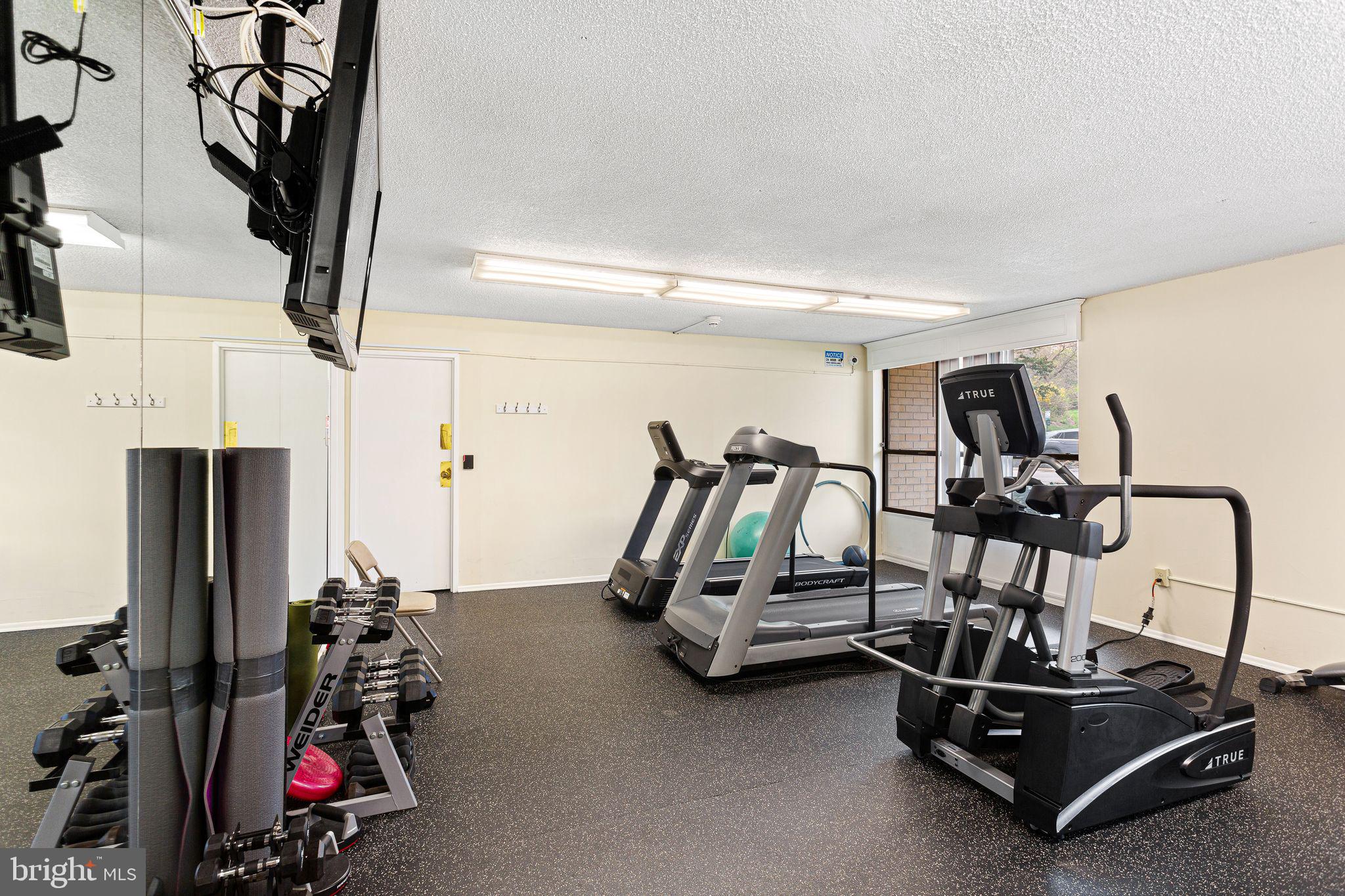 PLYMOUTH HILLS - Residential