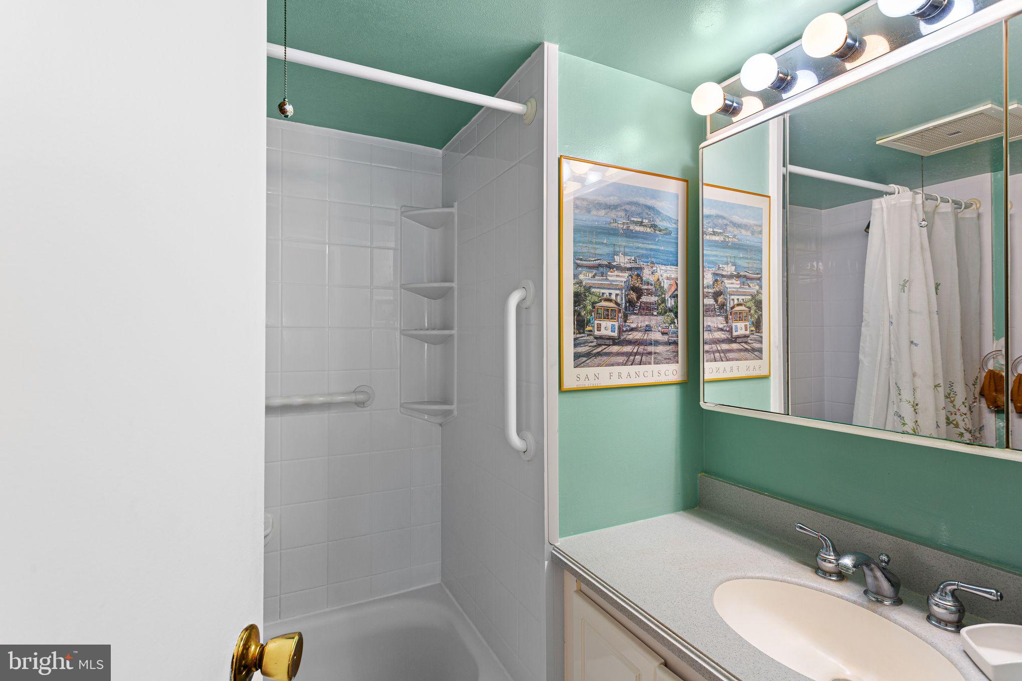 PLYMOUTH HILLS - Residential