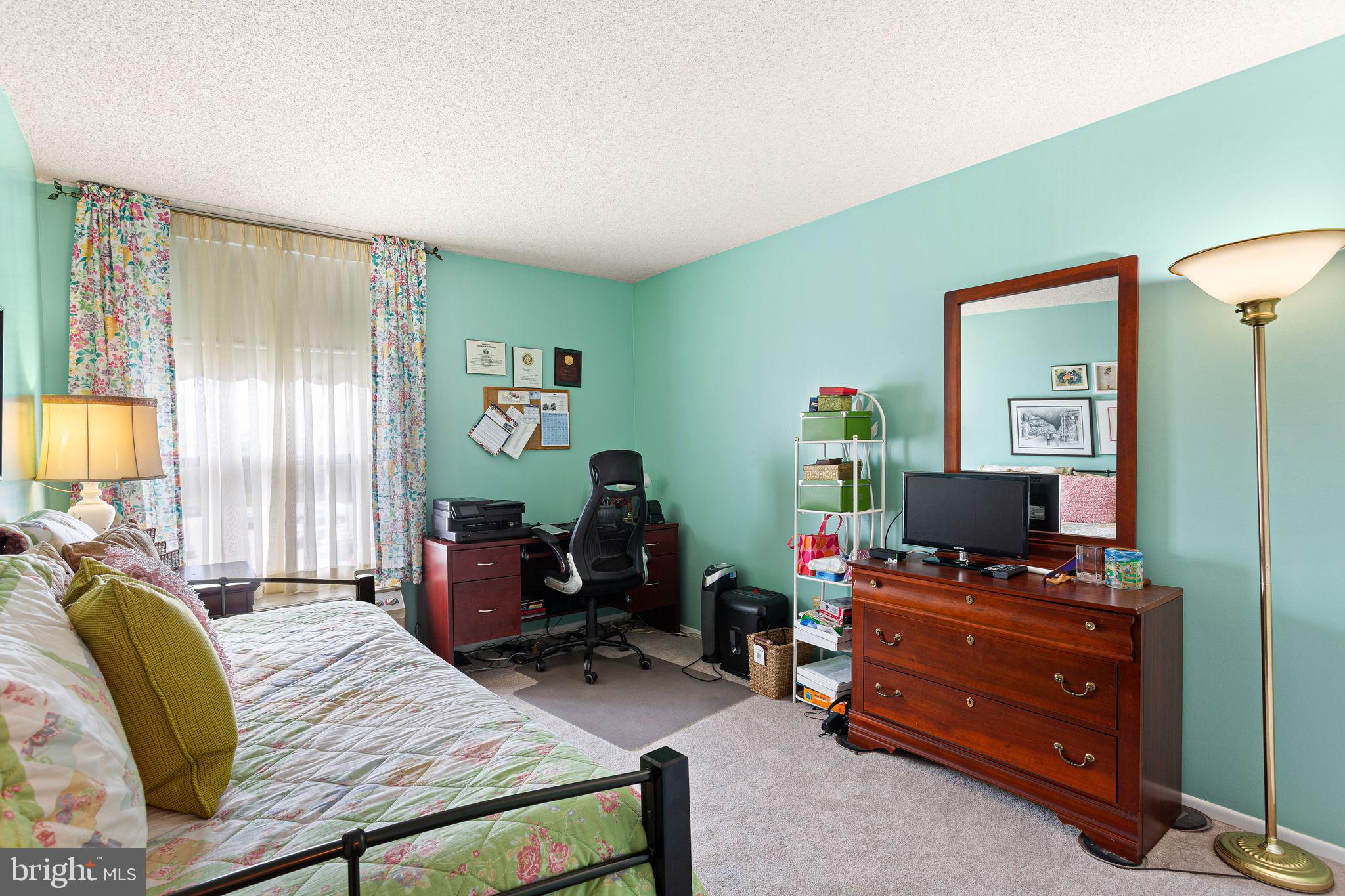 PLYMOUTH HILLS - Residential