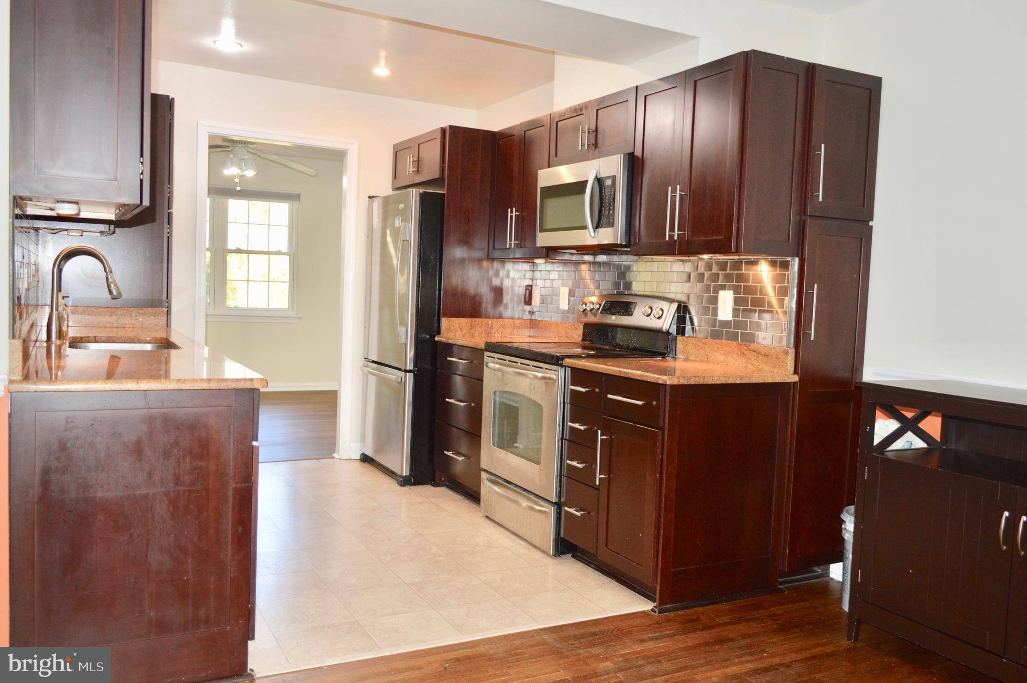 ECHO DALE - Residential Lease