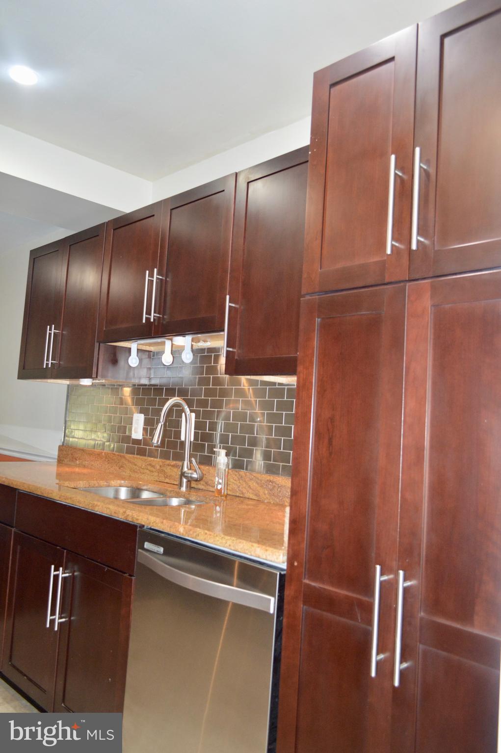 ECHO DALE - Residential Lease